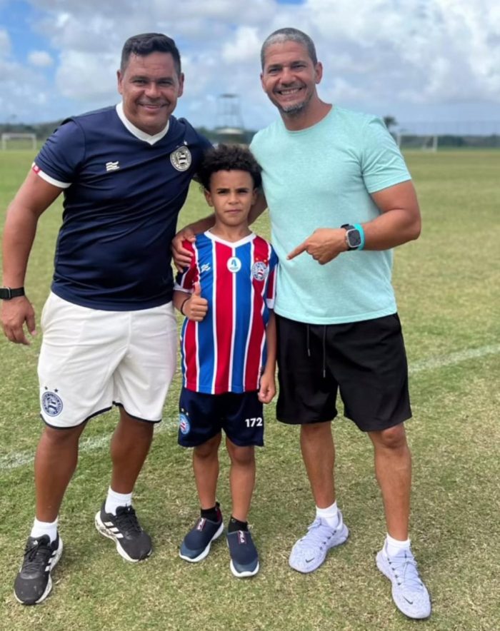 Cria do Porto Vitória, meia Júlio, de 10 anos, é aprovado no Bahia