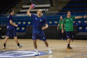 Tarcisio Freitas durante treino da seleção brasileira