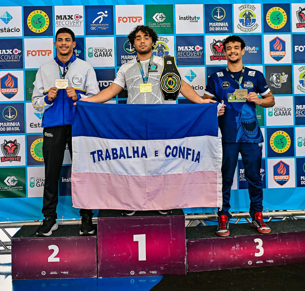Enzo Pegorette domina o wrestling nacional em 2025 com apoio dos programas Bolsa Atleta e Voe Atleta