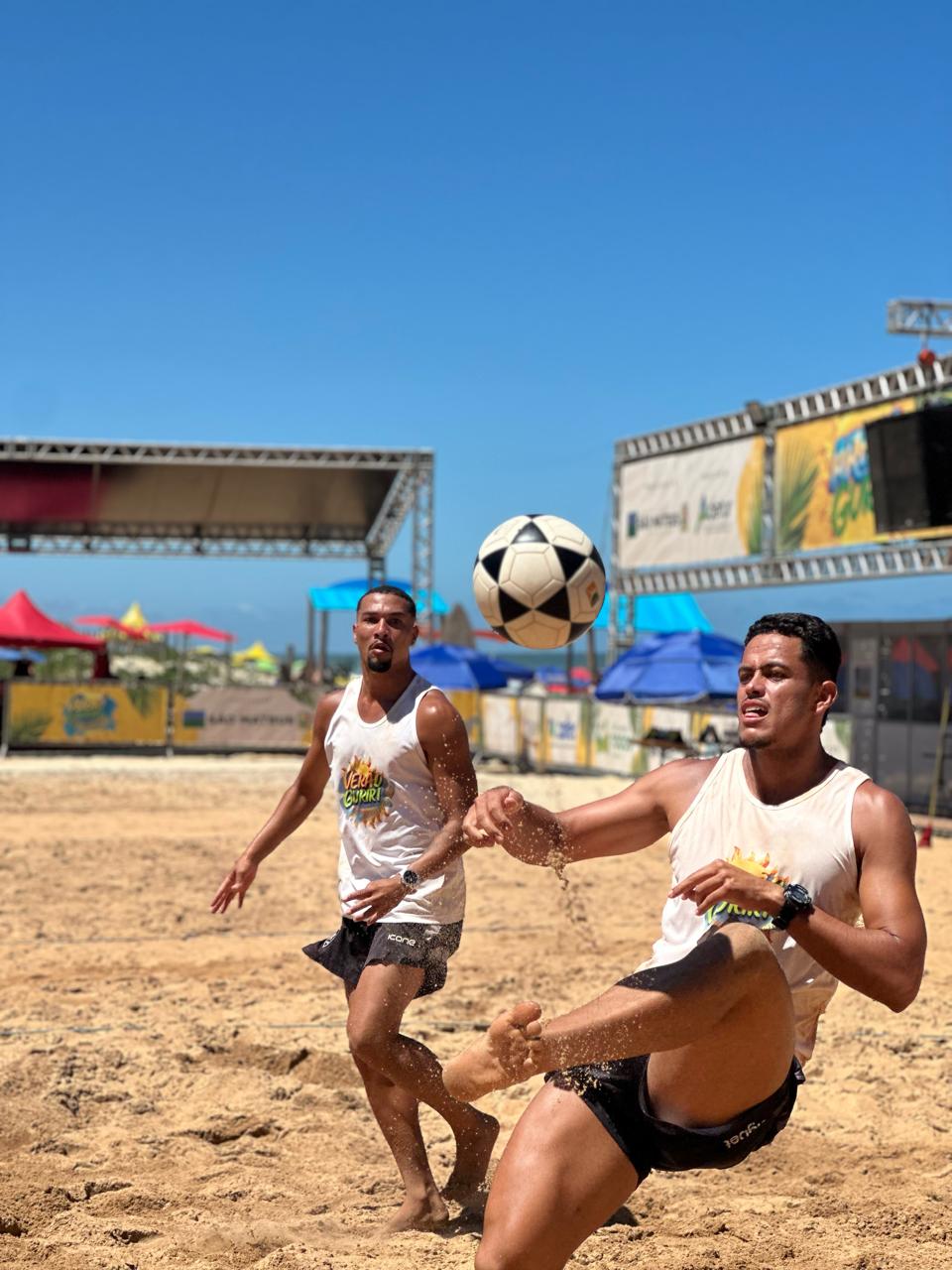 Guriri vira arena nacional: Brasileiro de Futevôlei desembarca pela primeira vez no ES