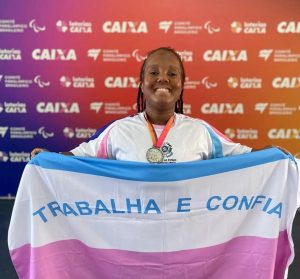 Rayssa Rocha brilha com prata no halterofilismo paralímpico
