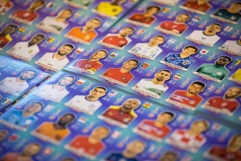 Brasileiros já estão atrás do álbum da Copa: buscas disparam 10.900%