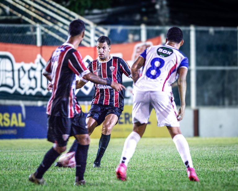 Cobra-Coral vence nos acréscimos e respira na Copa ES