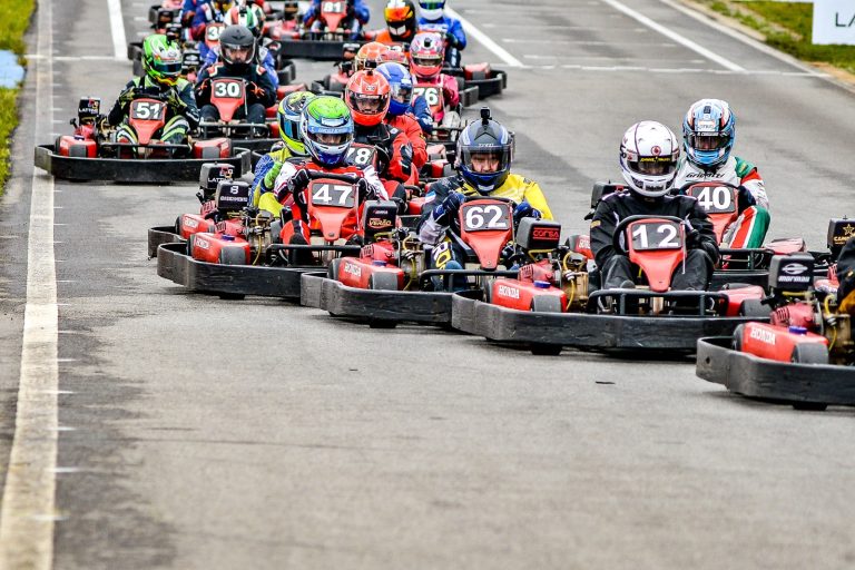 Piloto PCD capixaba Renato Pereira estreia na Copa Brasil de Kart 2026