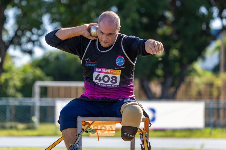 Guarapariense brilha no Meeting Paralímpico e leva duas medalhas de ouro no Piauí
