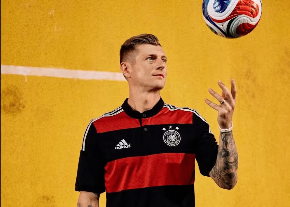 Adidas relança camisa do 7x1 alemão; brasileiro que se cuide