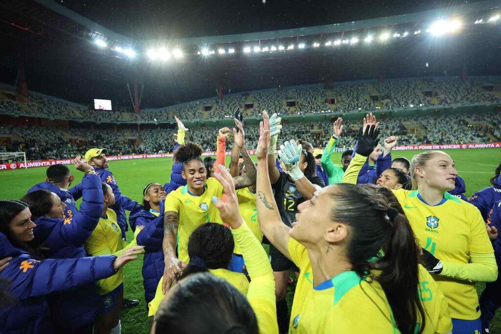 Brasil pode desembolsar até R$ 1 bilhão para sediar Copa Feminina 2027