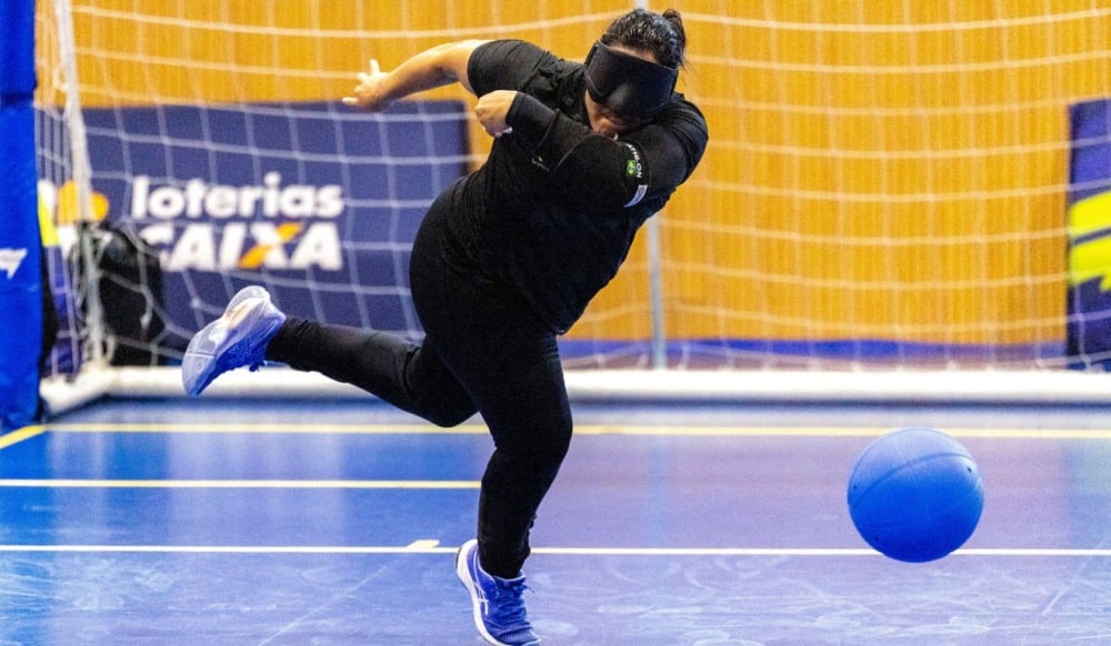 Goalball em Vitória: esporte paralímpico vira ferramenta de inclusão e diversão
