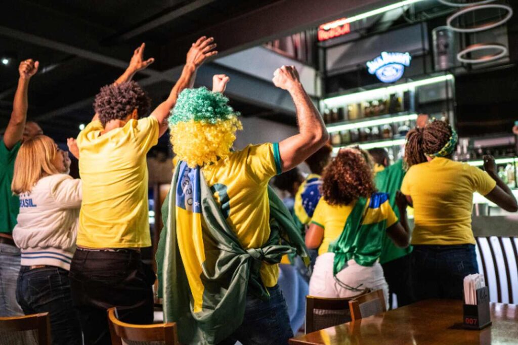 Copa de 2026 vai bombar: bares e restaurantes podem faturar R$ 2,4 bi