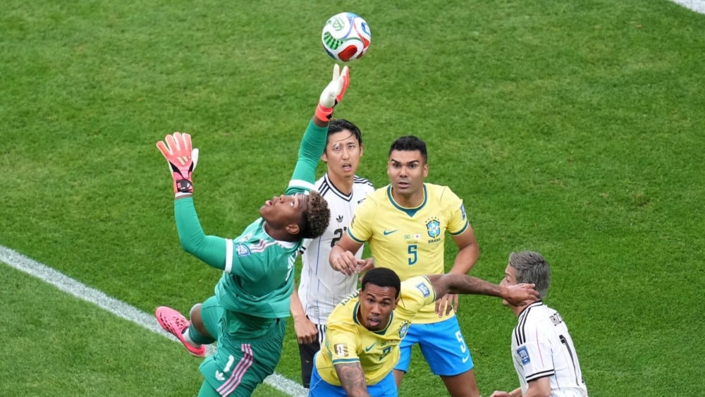 Brasil busca virada contra Japão após Casemiro igualar placar