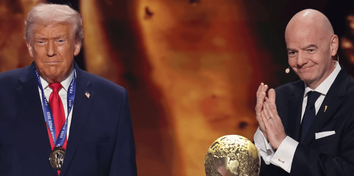 Denúncia do Parlamento Europeu põe Infantino na corda bamba por prêmio a Trump