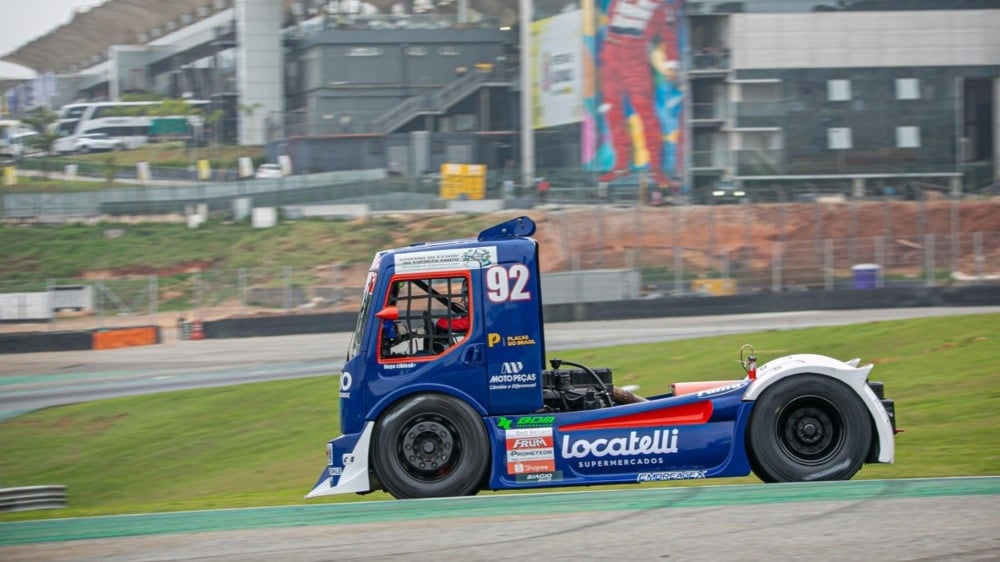 Após fratura, Hugo Cibien acelera de novo na Copa Truck em Cuiabá