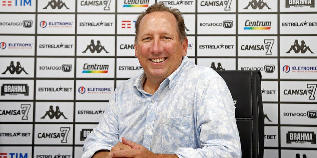 Adeus, Textor! SAF do Botafogo remove empresário do Conselho