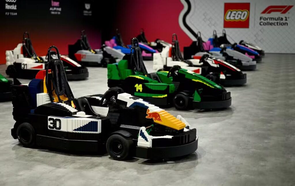 Karts de Lego vão transportar pilotos da F1 em Silverstone