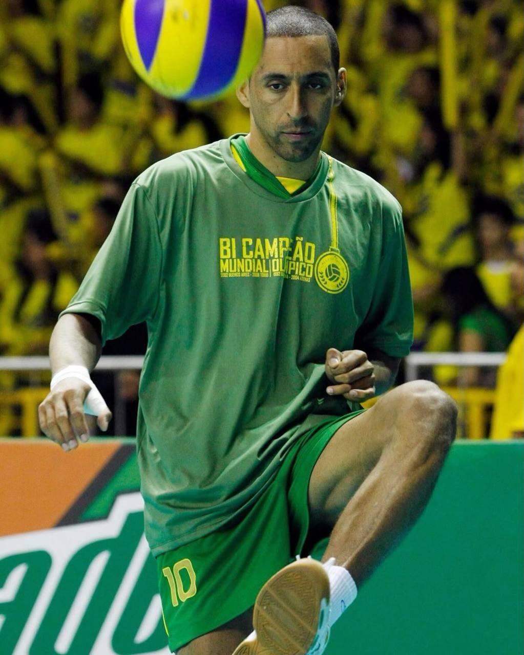 Bicampeão olímpico Serginho Escadinha invade Bicanga na abertura do JAC