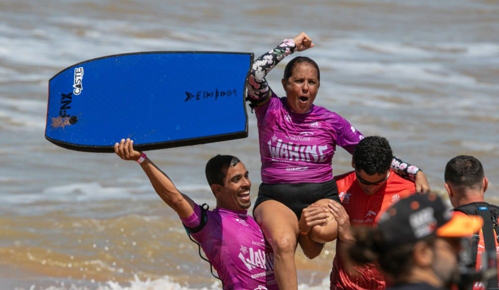 Carla Cunha fatura o tetra no Wahine Bodyboarding e leva nota 10 em Jacaraípe