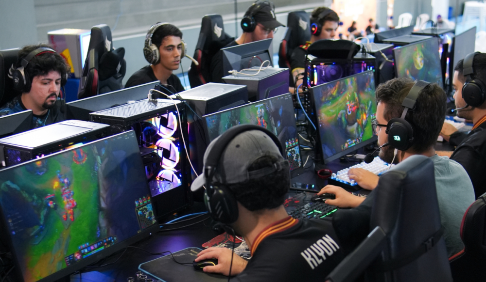 Copa FECAPEES coroa Exodia e Kleyton Rhasta em Vitória