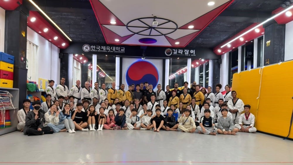 Capixaba na comissão técnica vê Brasil fazer história no taekwondo