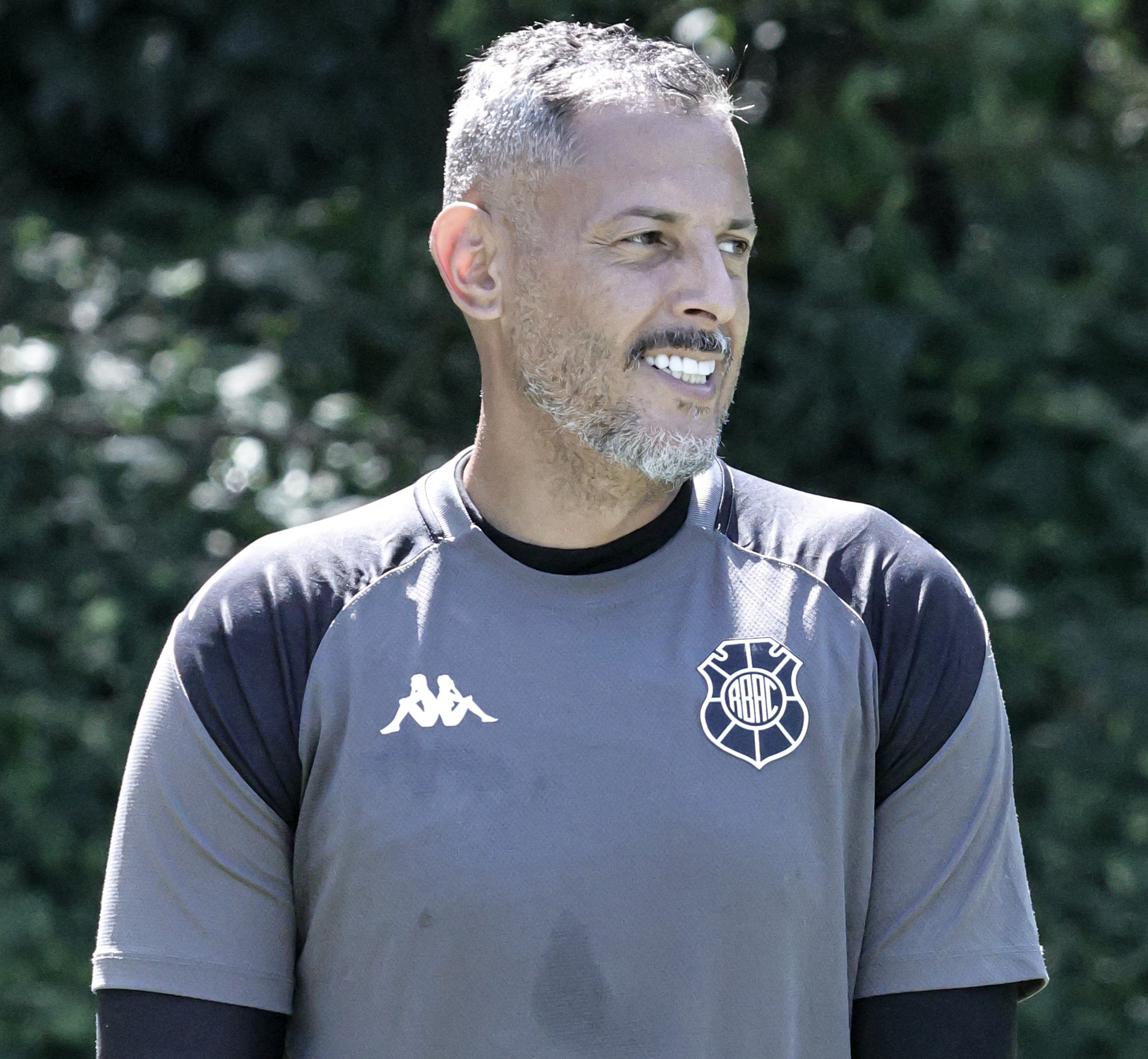 Capa-Preta seguro: Fernando Henrique renova e fica até 2027